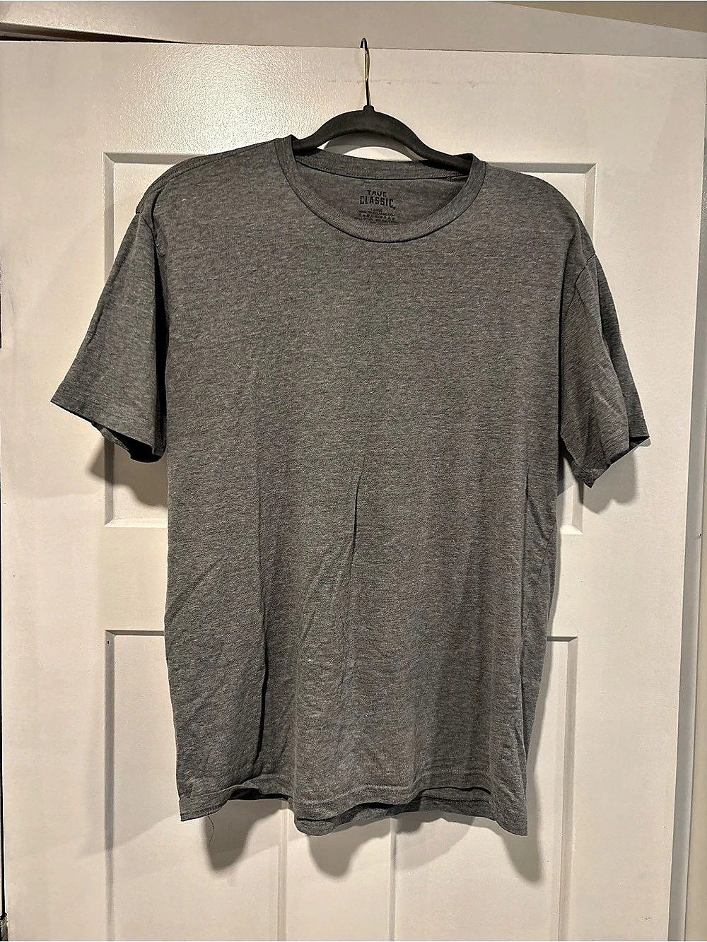 True Classic Crew Neck Gray Short Sleeve Tee Size Large